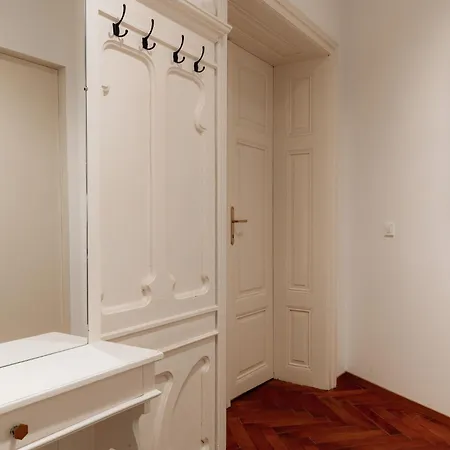 Main Square & Apartament