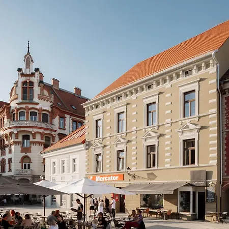 Main Square & Apartment