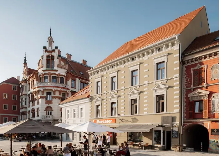 Main Square Rooms Appartement