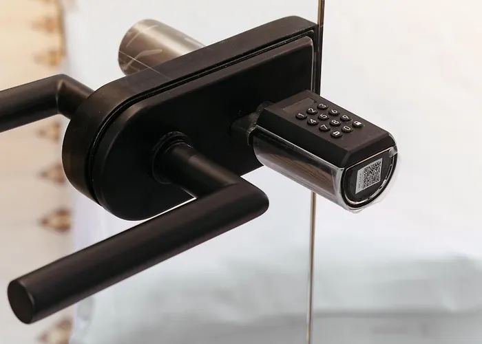 Main Square Rooms * מריבור