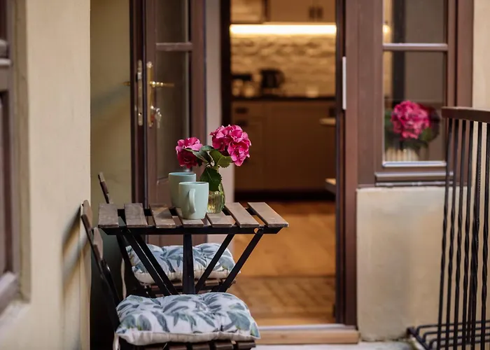 Main Square Rooms דירה מריבור