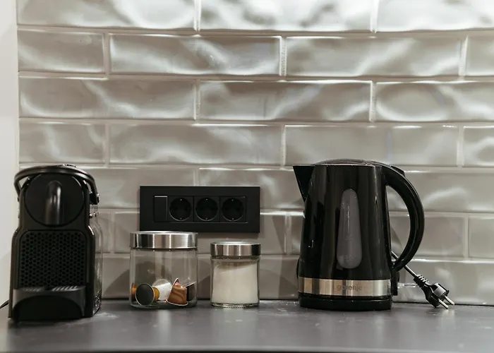 Main Square Rooms מריבור