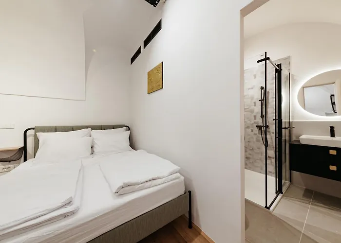 דירה Main Square Rooms *